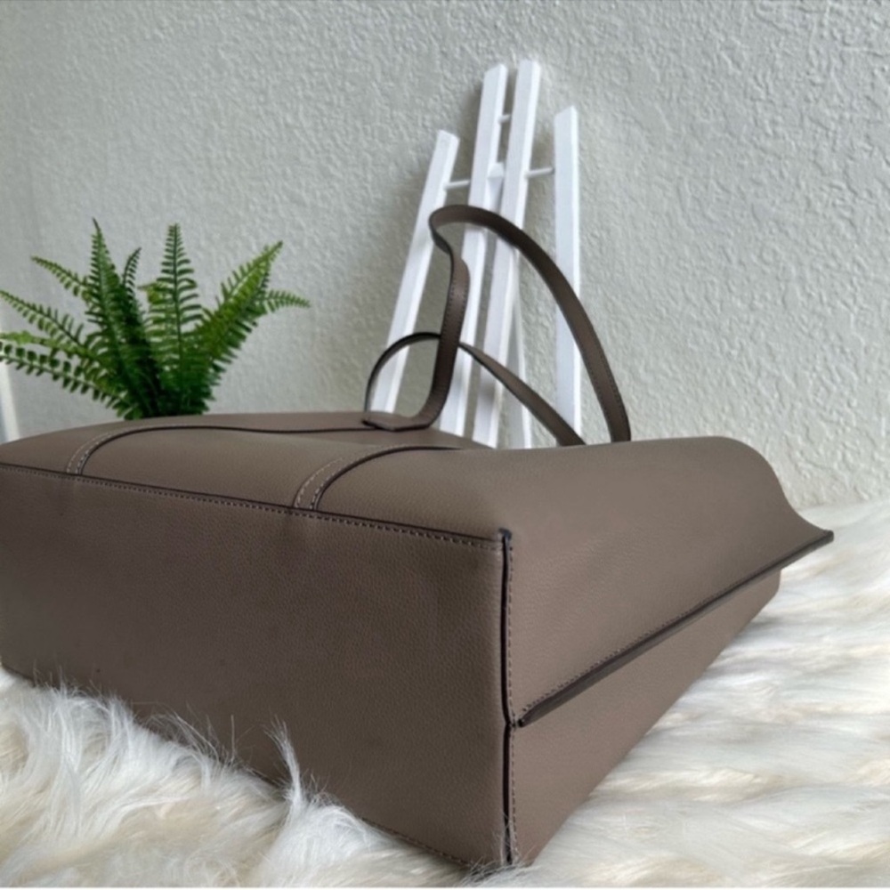 Tory Burch Taupe Tote with Orange Lining - Picture 11 of 12